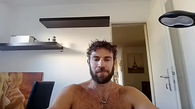 Snapshot of alpha-hunk chatting on 10.24.25 alpha-hunk online show from 10.24.25