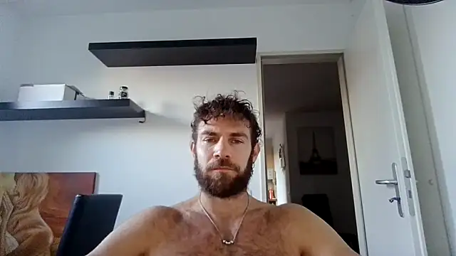 Snapshot of alpha-hunk chatting on 10.28.25 alpha-hunk online show from 10.28.25