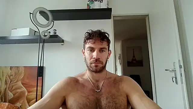 Snapshot of alpha-hunk chatting on 11.26.25 alpha-hunk online show from 11.26.25