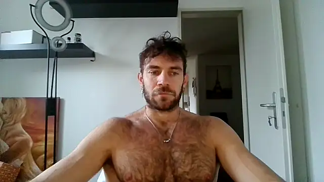 Snapshot of alpha-hunk chatting on 12.03.25 alpha-hunk online show from 12.03.25