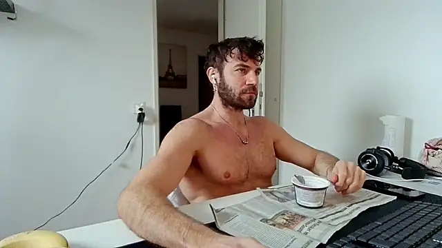 Snapshot of alpha-hunk chatting on 01.08.26 alpha-hunk online show from 01.08.26