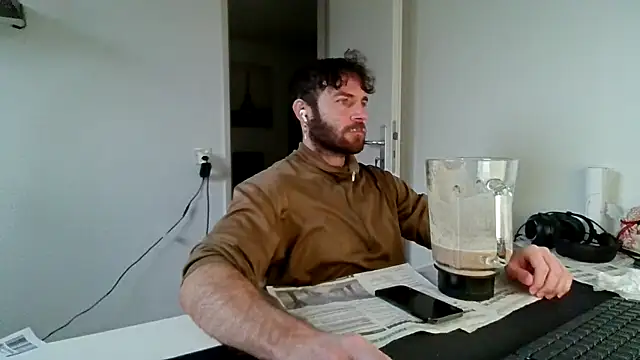 Snapshot of alpha-hunk chatting on 01.09.26 alpha-hunk online show from 01.09.26