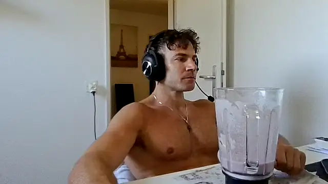 Snapshot of alpha-hunk chatting on 04.23.26 alpha-hunk online show from 04.23.26