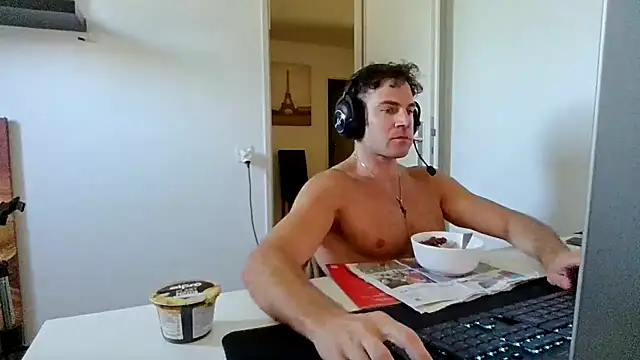 Snapshot of alpha-hunk chatting on 06.15.26 alpha-hunk online show from 06.15.26