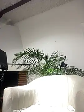 Kyna euphoria online show from 02.08.25