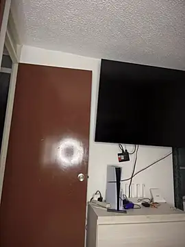 ariiel  online show from 12.13.24