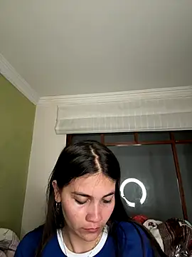 Snapshot of aurora_divine chatting on 09.16.25 aurora divine online show from 09.16.25