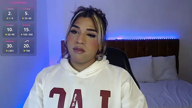 alexiaaross online show from 11.04.25