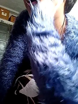 Snapshot of ruhi2003 chatting on 12.06.24 ruhi2003 online show from 12.06.24