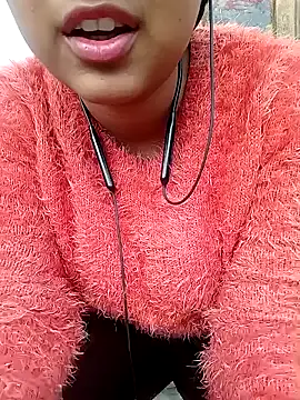 Snapshot of ruhi2003 chatting on 12.17.24 ruhi2003 online show from 12.17.24