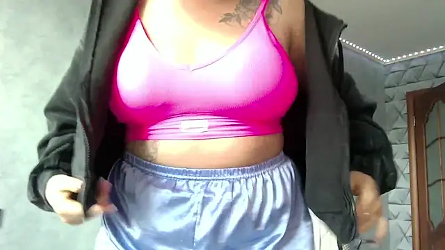 Thalia  Star online show from 02.13.25