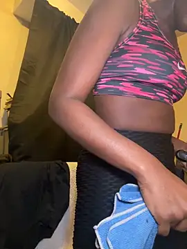 Snapshot of choclatepeaach chatting on 01.15.25 choclatepeaach online show from 01.15.25