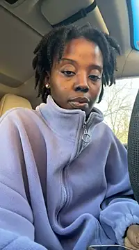 Snapshot of choclatepeaach chatting on 01.15.25 choclatepeaach online show from 01.15.25