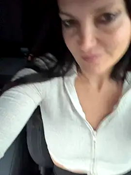 -OLYA- online show from 11.20.25