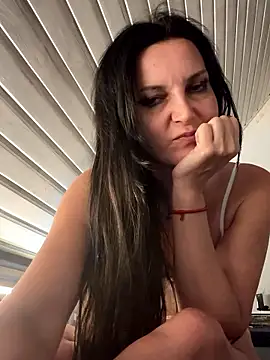 -OLYA- online show from 01.08.26