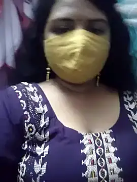 Snapshot of Dr_Chhaya chatting on 03.18.25 Dr Chhaya online show from 03.18.25