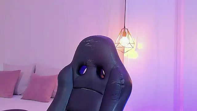 mallie quinn online show from 02.07.25