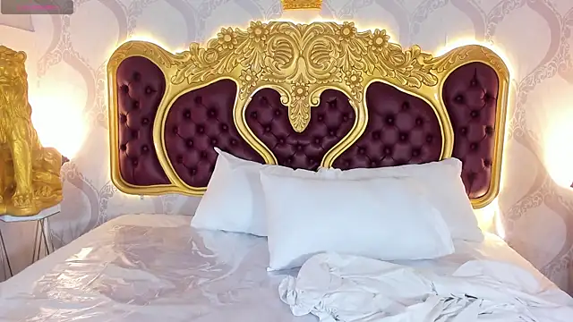 KendralHolson online show from 02.10.26