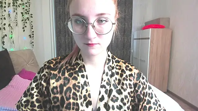 Miss Elsa  online show from 01.28.25