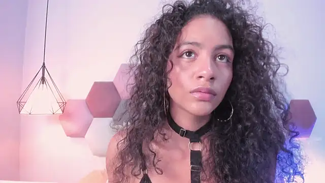 AntonellaHall  online show from 03.11.26