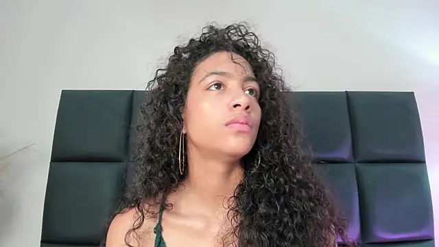 AntonellaHall  online show from 04.10.26