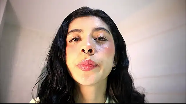 Alyssa jones online show from 06.04.26