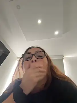AntonellaAlondra4 online show from 05.11.26