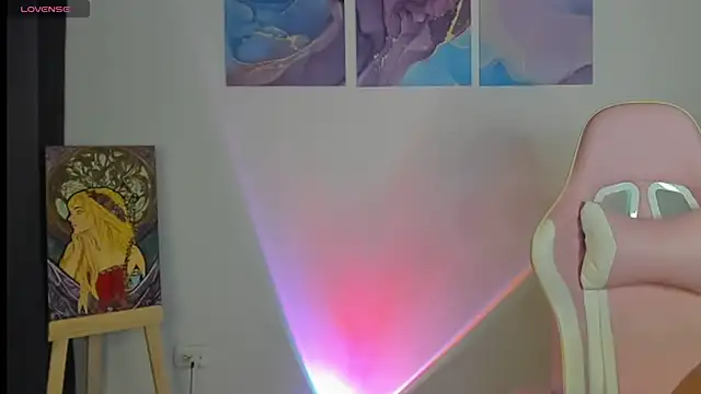 Snapshot of Pretty__zoe chatting on 02.24.25 Pretty  zoe online show from 02.24.25