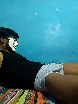 Snapshot of its_yonish chatting on 09.13.25 its yonish online show from 09.13.25