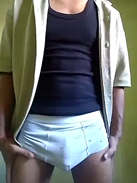 Snapshot of its_yonish chatting on 11.06.25 its yonish online show from 11.06.25