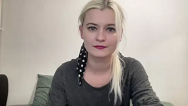 Onika Love online show from 11.07.25