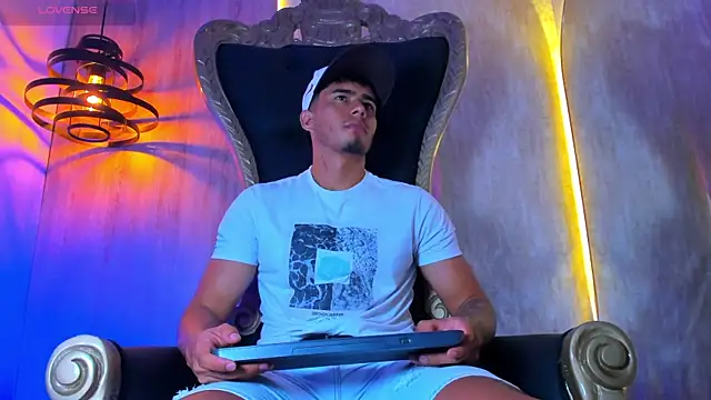 thaddeus king online show from 10.01.25