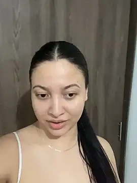 Snapshot of NathRossi chatting on 02.20.25 NathRossi online show from 02.20.25