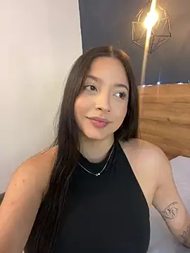 Snapshot of NathRossi chatting on 02.22.25 NathRossi online show from 02.22.25