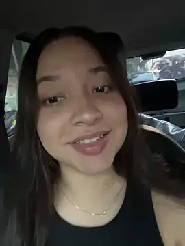 Snapshot of NathRossi chatting on 03.10.25 NathRossi online show from 03.10.25