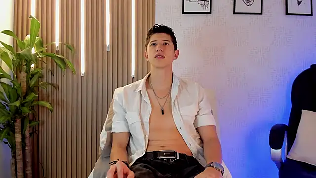 Dorianmistery2322  online show from 11.27.25