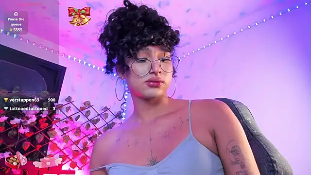 Heka Prudence online show from 02.05.25