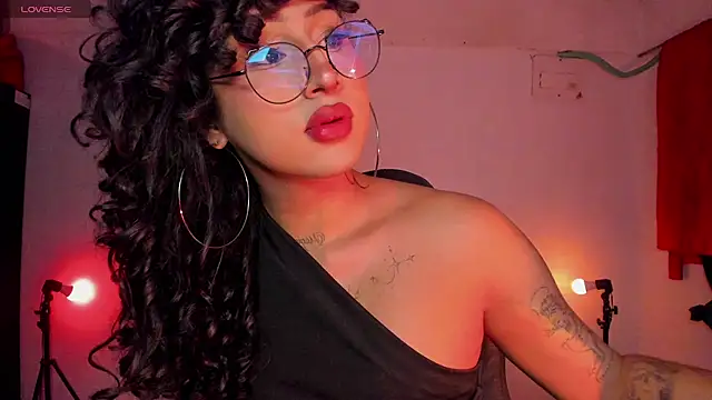 Heka Prudence online show from 06.30.26
