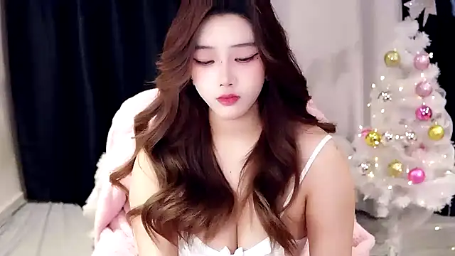 Snapshot of lkjfdsks chatting on 02.05.25 lkjfdsks online show from 02.05.25