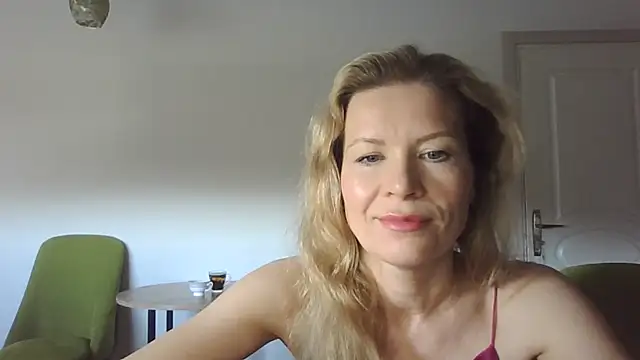 Juli julyyy online show from 12.20.24