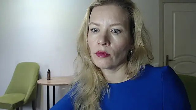 Juli julyyy online show from 12.24.24