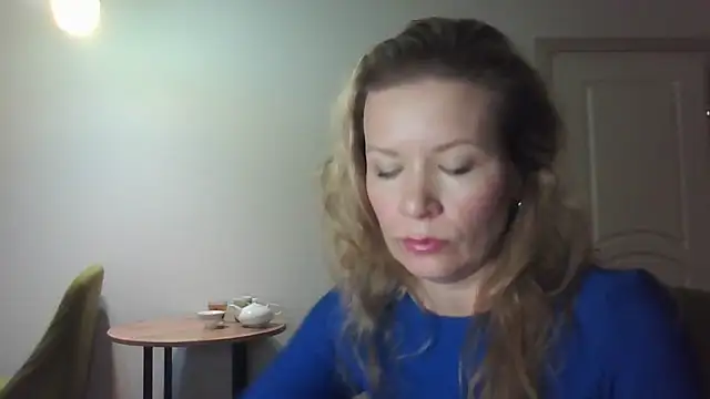 Juli julyyy online show from 12.28.24