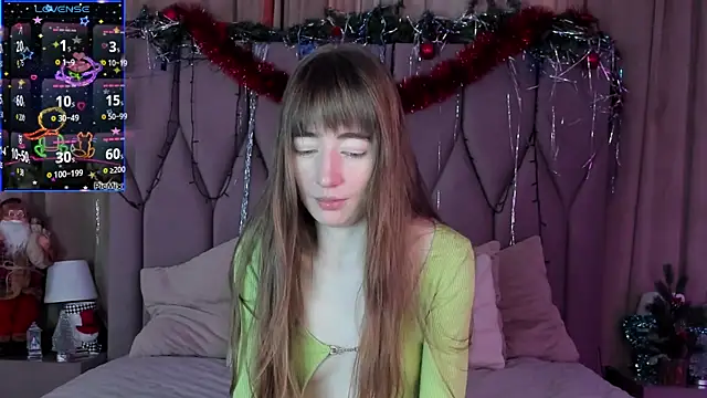 Snapshot of MillicentFarrell chatting on 01.13.25 MillicentFarrell online show from 01.13.25