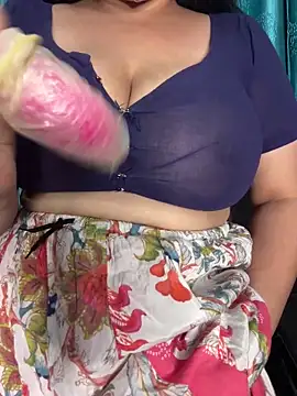 Snapshot of poision51 chatting on 03.10.25 poision51 online show from 03.10.25