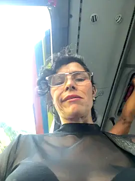 MireyaTorresGu online show from 09.22.25