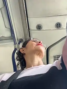 MireyaTorresGu online show from 09.25.25