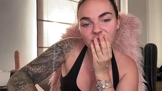 yorkshiregal online show from 03.10.25