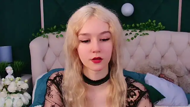 NaomiLoys online show from 02.16.25