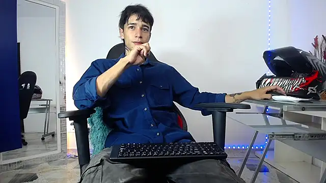 Zacktk7 online show from 12.20.24