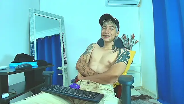 Zacktk7 online show from 02.21.25